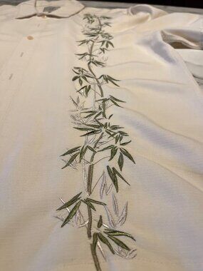Trader Bay short sleeve resort style camp shirt - Men's Large